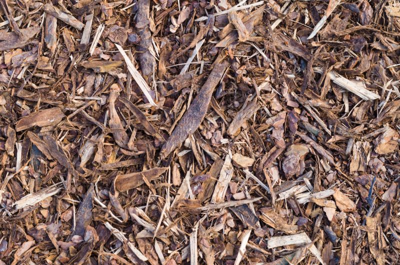 Pine Bark Mulch Installation in Honolulu, HI
